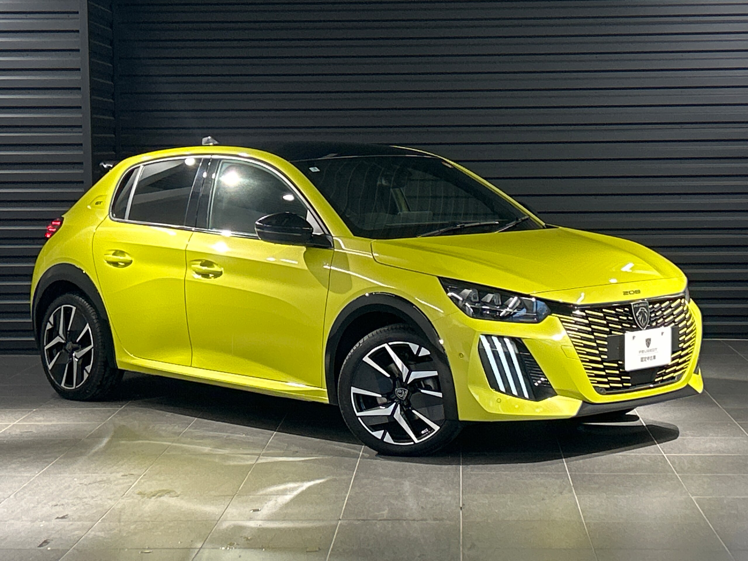 Peugeot 208GT — photo 9