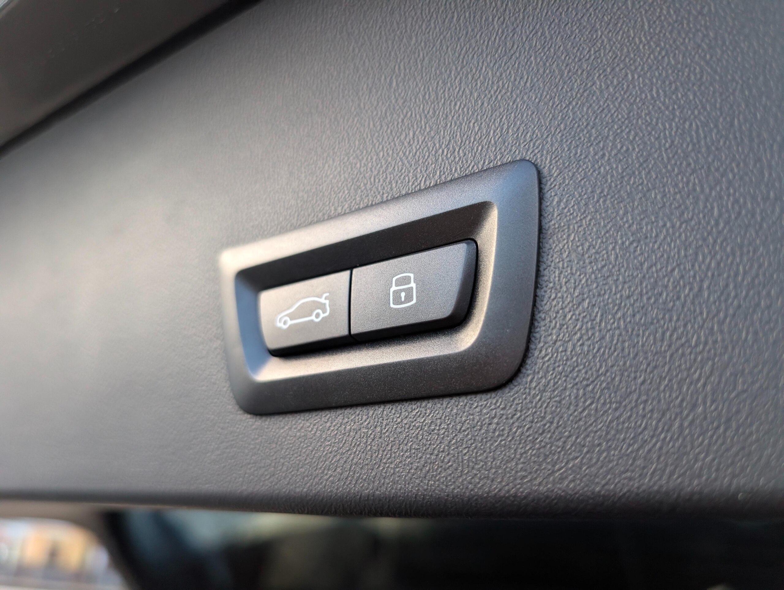 BMW X3 20 xDrive xLine 4WD — photo 8