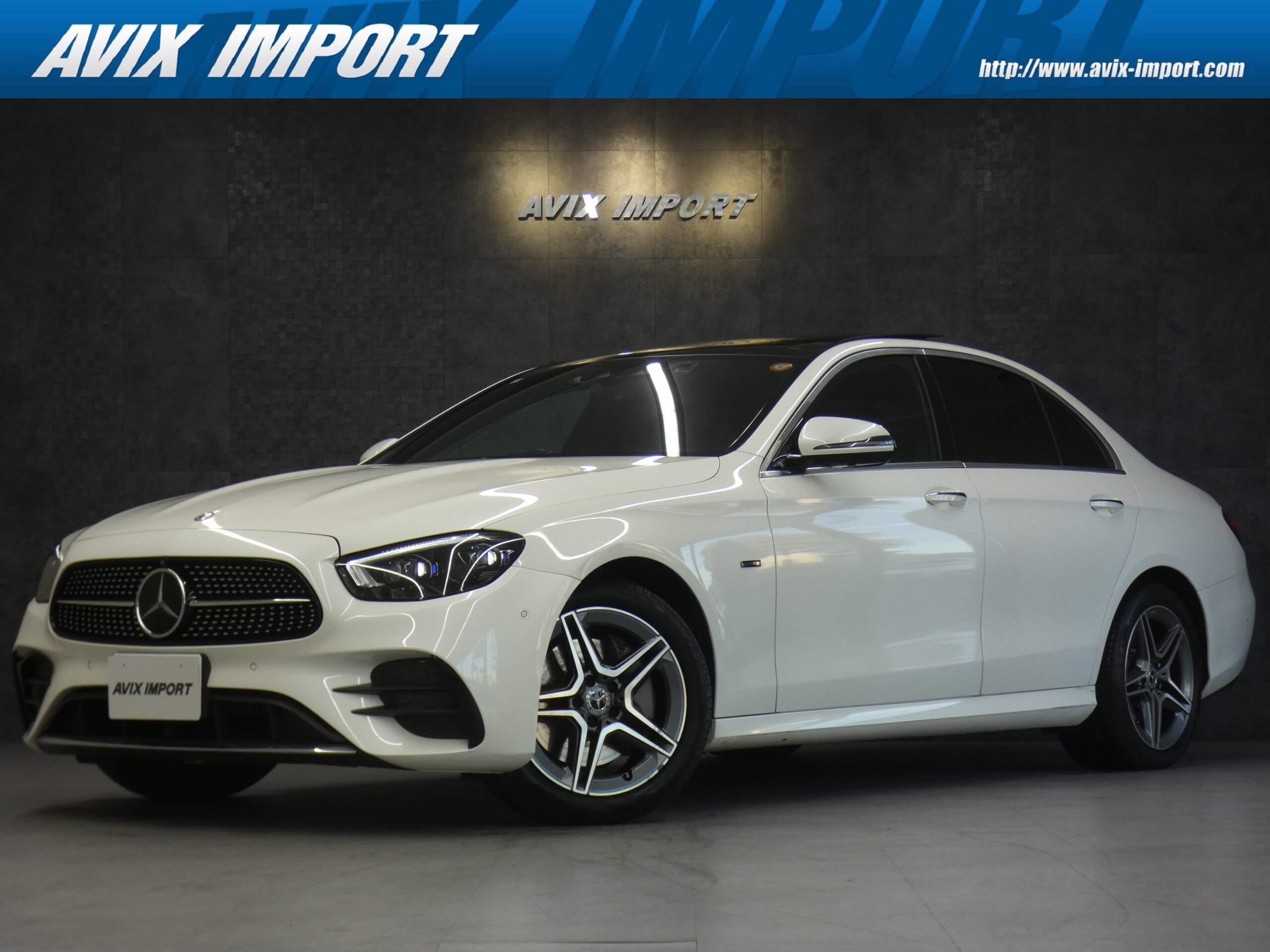 Mercedes-Benz E-Class E350 de Sport Diesel Turbo Exclusive Package Late Model Panorama Sunroof Non-Smoking Black Leather HUD RSP Distronic MBUX CarPlay Navigation TV Burmester Front Massage Seats 360 Camera Multibeam LED 18AW (Diamond White)