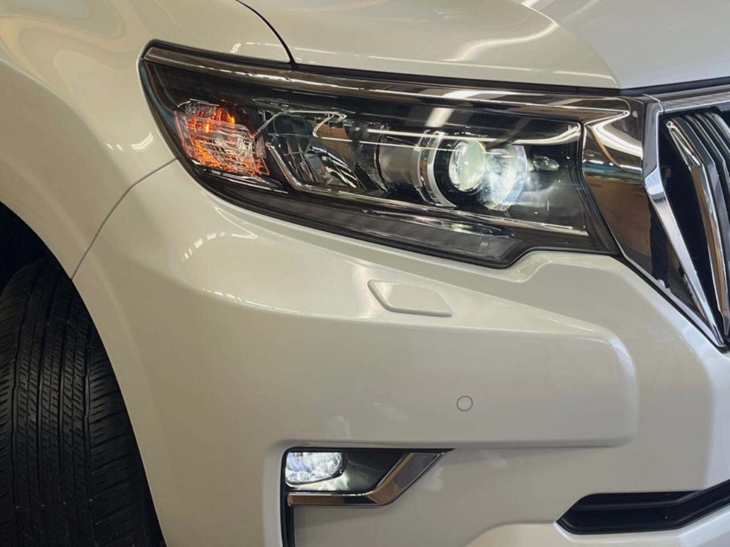 Toyota Land Cruiser Prado 2.7 TX L Package 4WD — photo 8