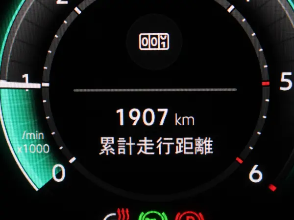 Volkswagen Golf TDI R-Line Diesel Turbo — photo 8