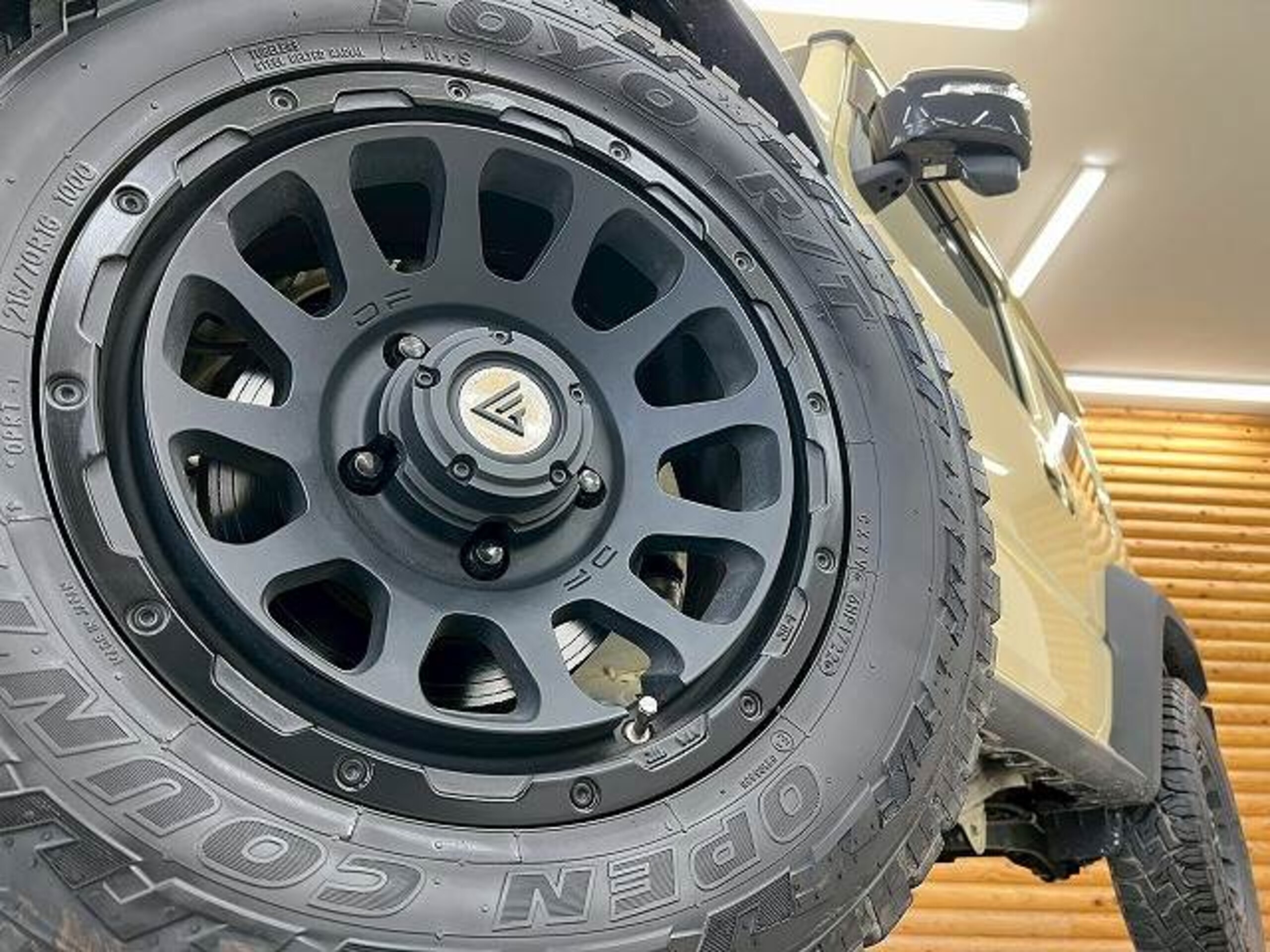 Suzuki Jimny Sierra 1.5 JC 4WD — photo 9