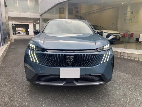 2025 Peugeot 3008 — photo 2