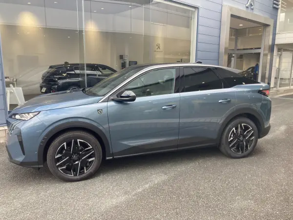 2025 Peugeot 3008 — photo 3