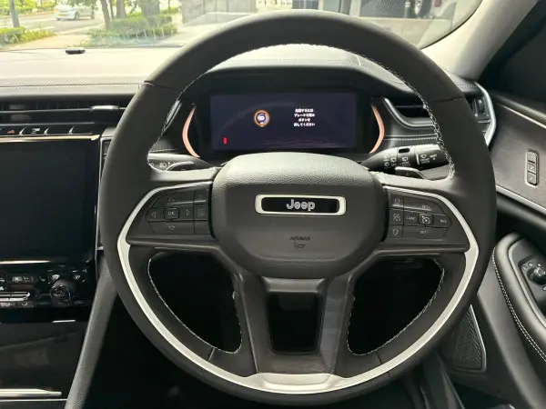 Jeep Grand Cherokee Limited 4WD — photo 8