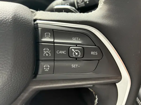 Jeep Grand Cherokee Limited 4WD — photo 9