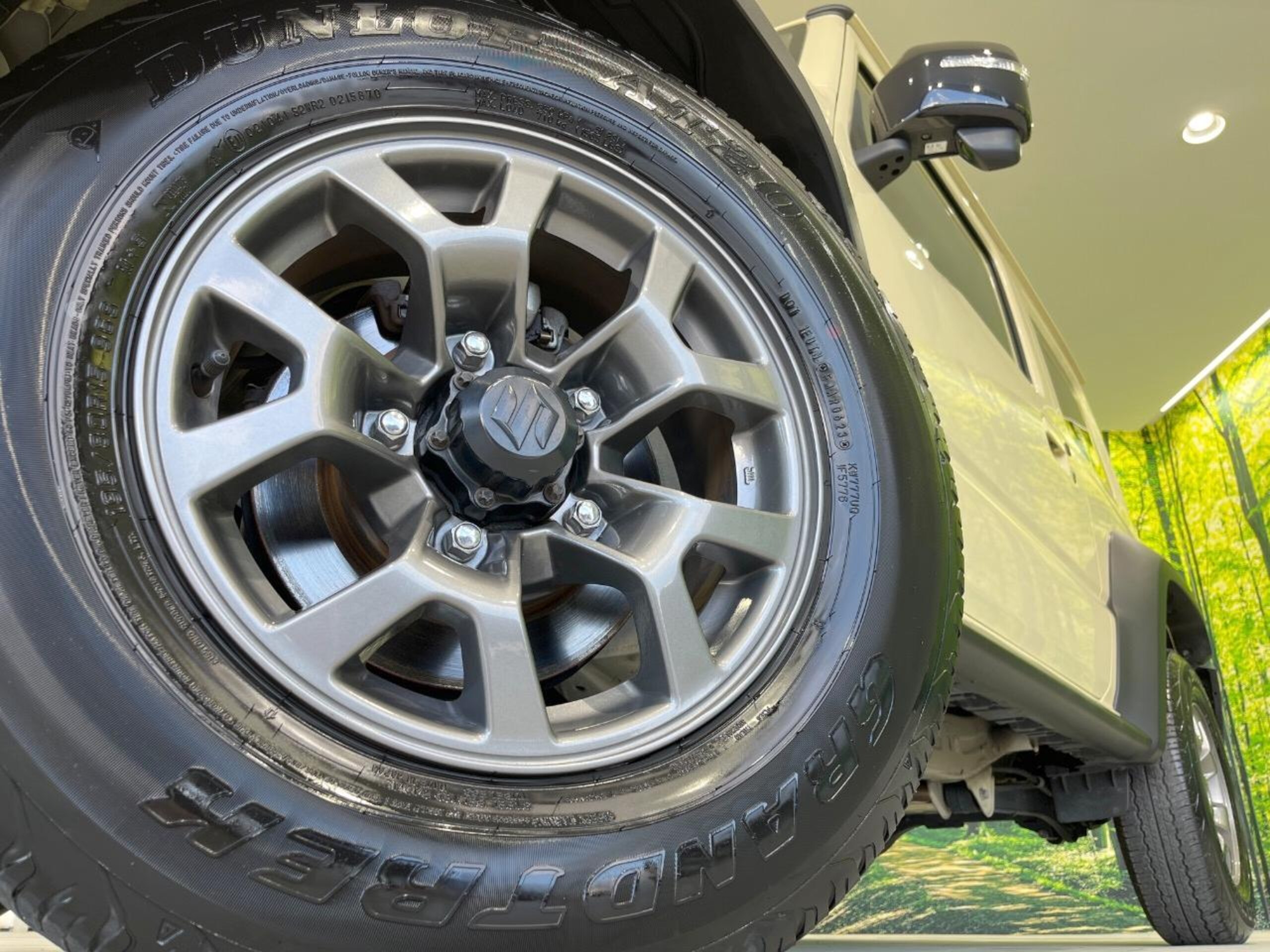 Suzuki Jimny Sierra 1.5 JC 4WD MT — photo 9