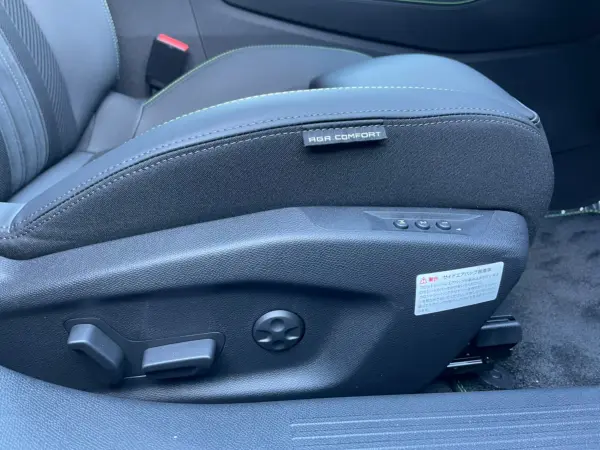 Peugeot 308GT Hybrid — photo 8