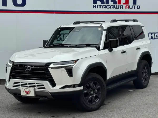 2025 Lexus Gx — photo 2