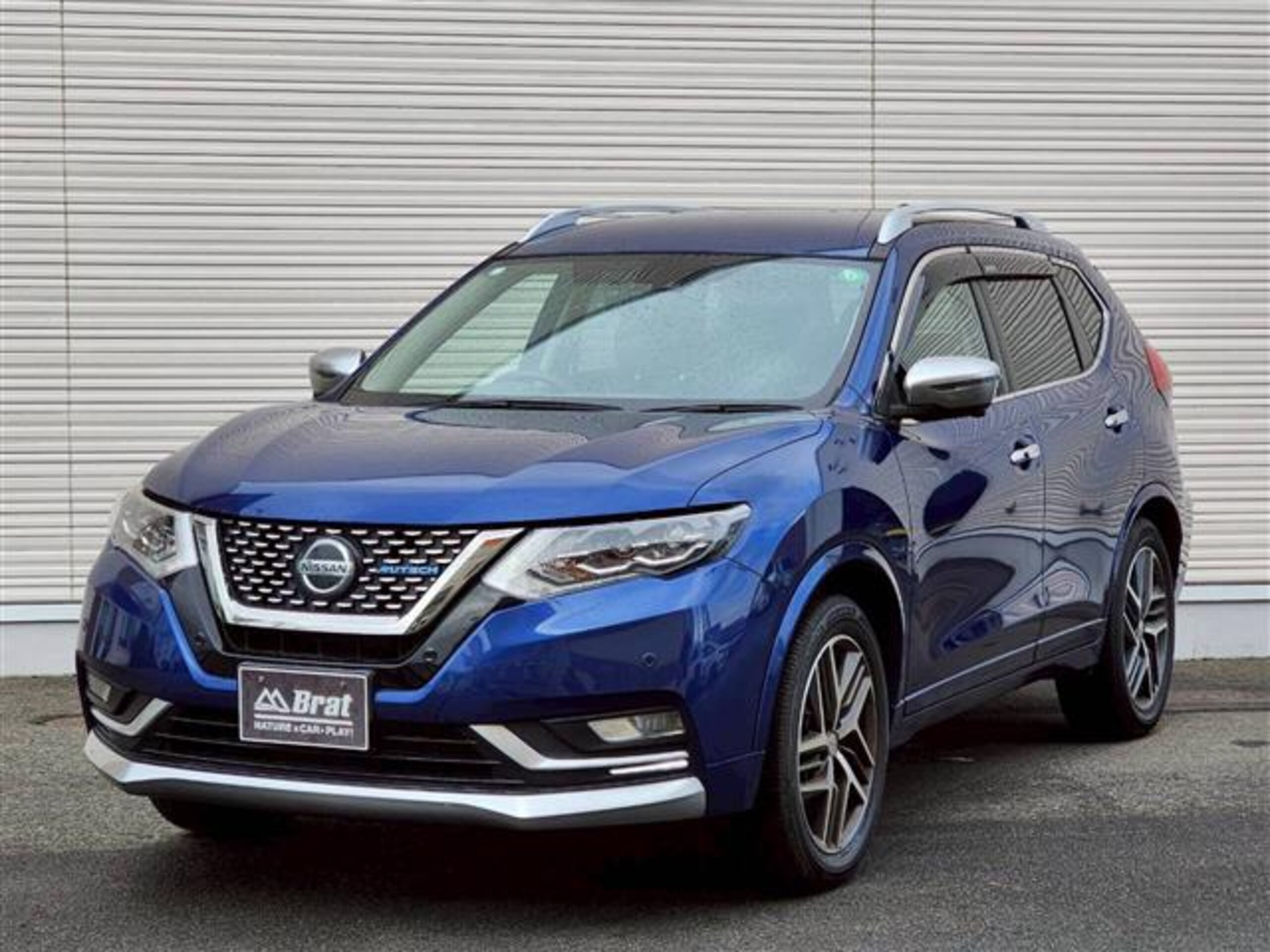 Nissan X-Trail 2.0 AUTECH i Package 2-Row 4WD — photo 9