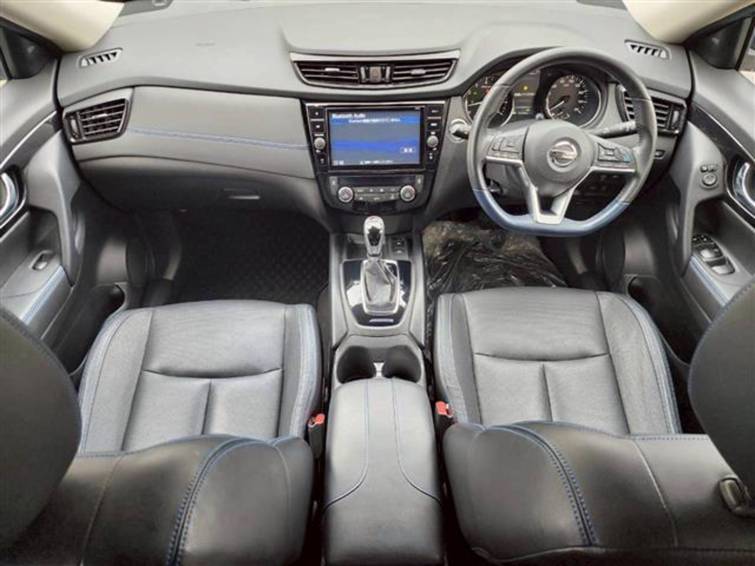 2020 Nissan Xtrail — photo 2