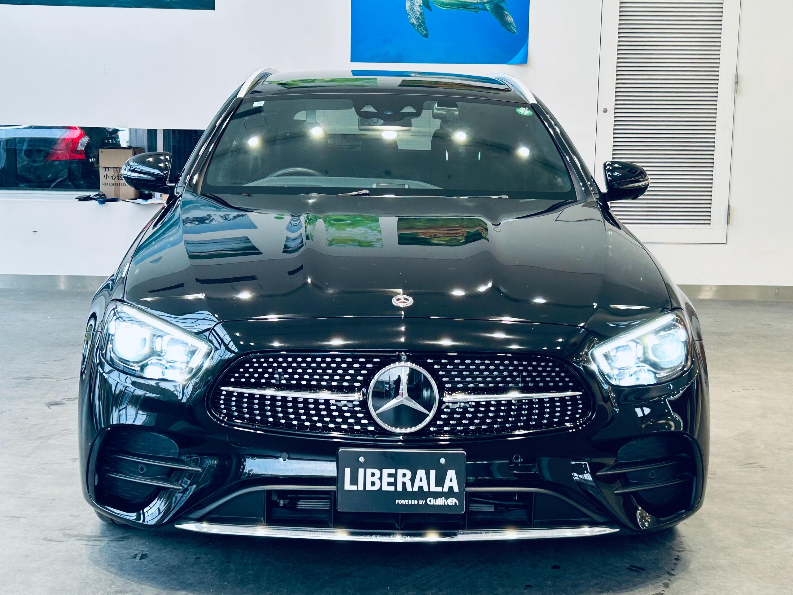 Mercedes-Benz E-Class Wagon E200 Sport (BSG) Leather EXC Radar Safety Panorama SR HUD ACC Burmester Factory Navi TV 360° Apple CarPlay 19-inch AW LED Ambient Lighting Power Tailgate Wireless Charging Black Leather Memory Power Seat Seat Heater BSM (Obsidian Black) — photo 8