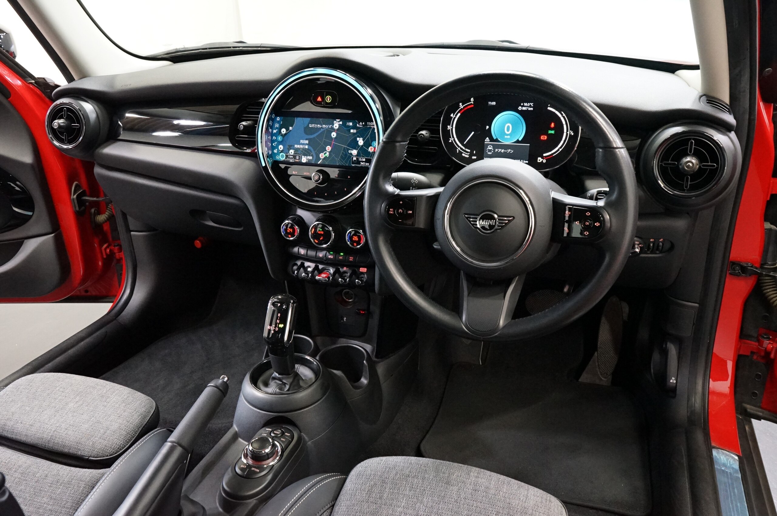 2021 Mini Cooper — photo 2