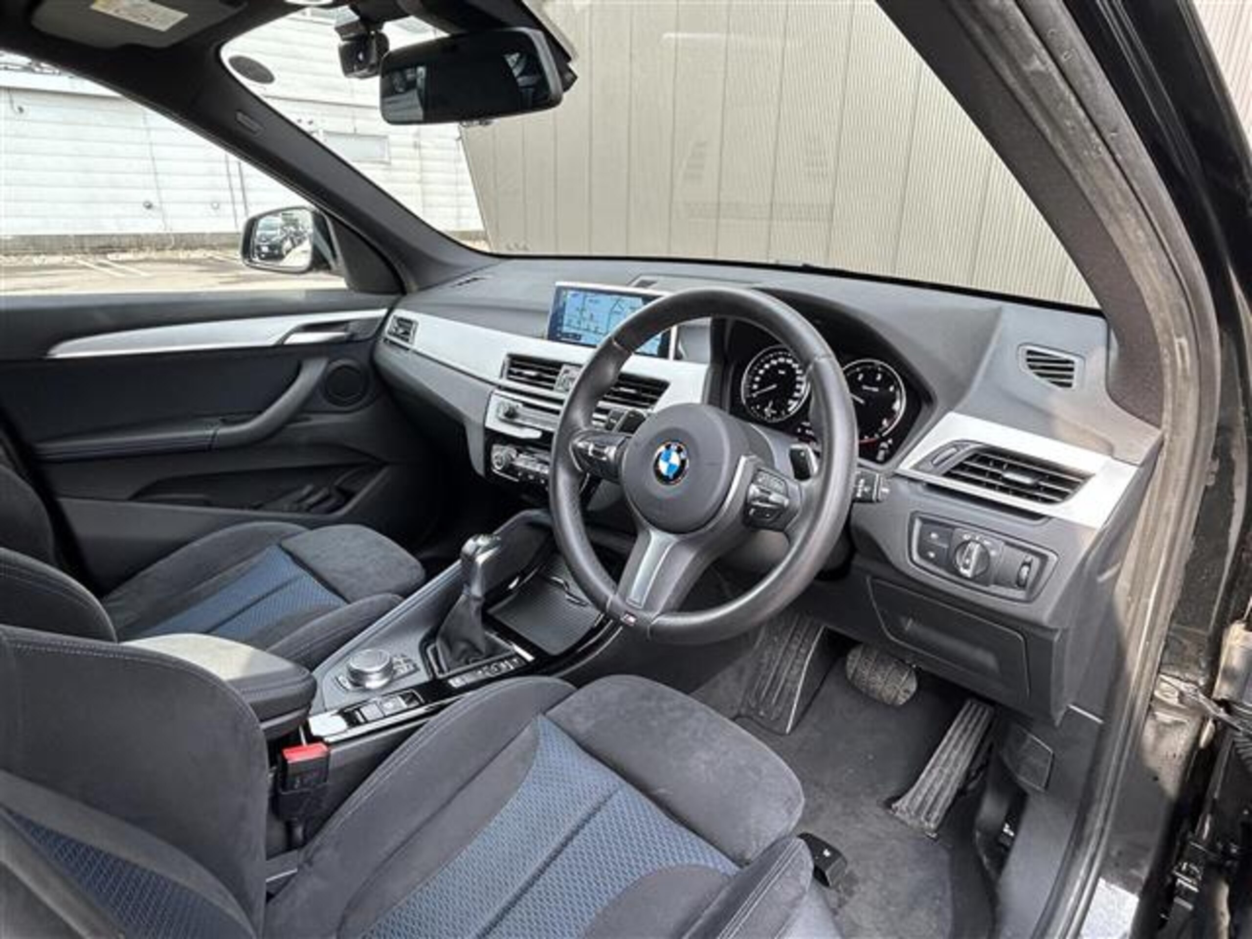 BMW X1 xDrive 18d M Sport 4WD — photo 7