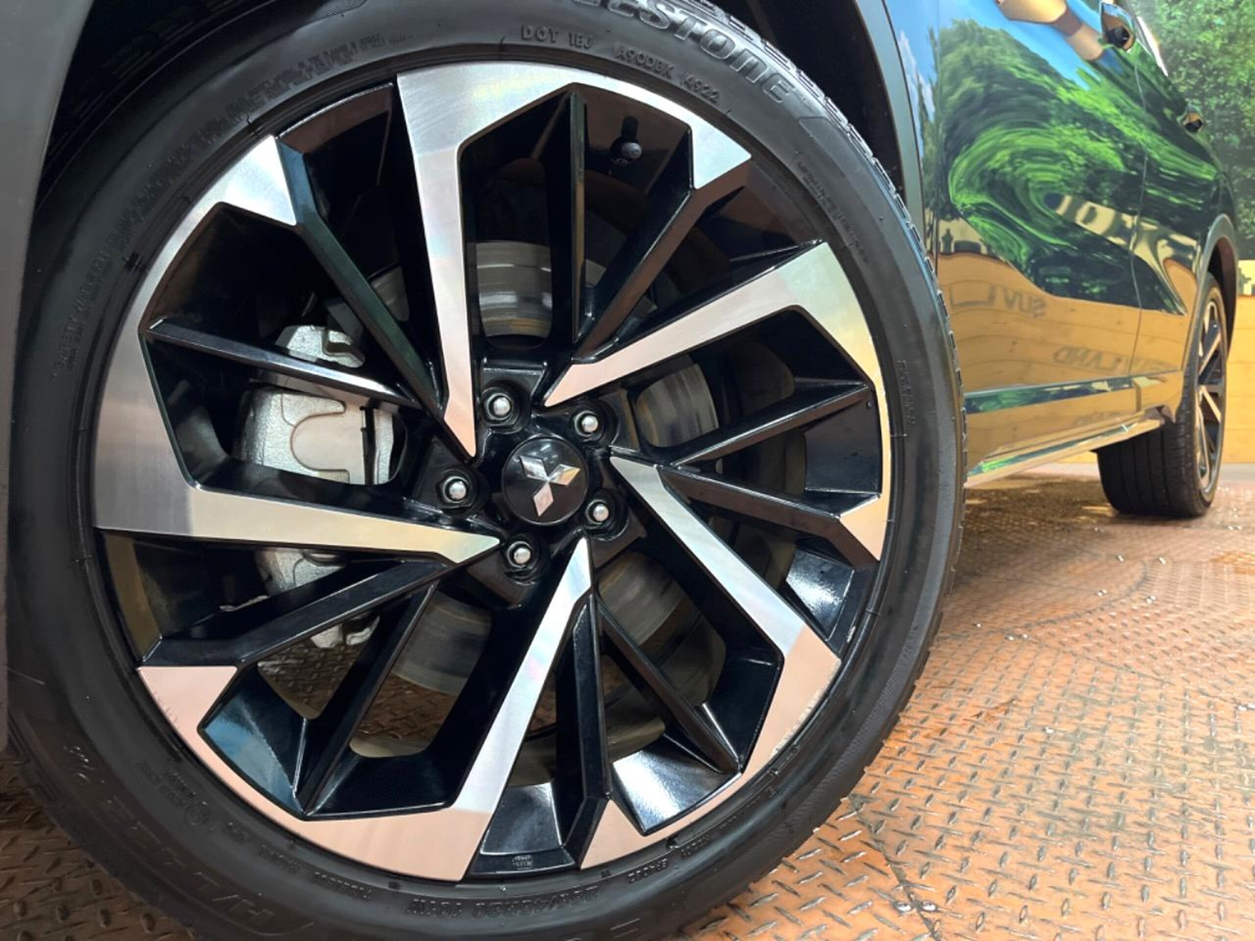 Mitsubishi Outlander PHEV 2.4 P 4WD — photo 9