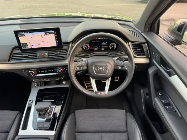 Audi Q5 40 TDI Quattro S Line — photo 8