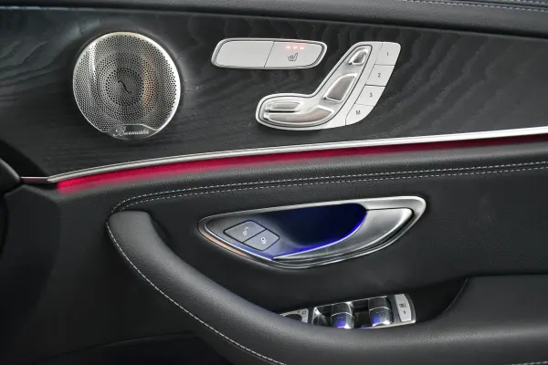 Mercedes-Benz E-Class Wagon E220d Sport Diesel Turbo — photo 8