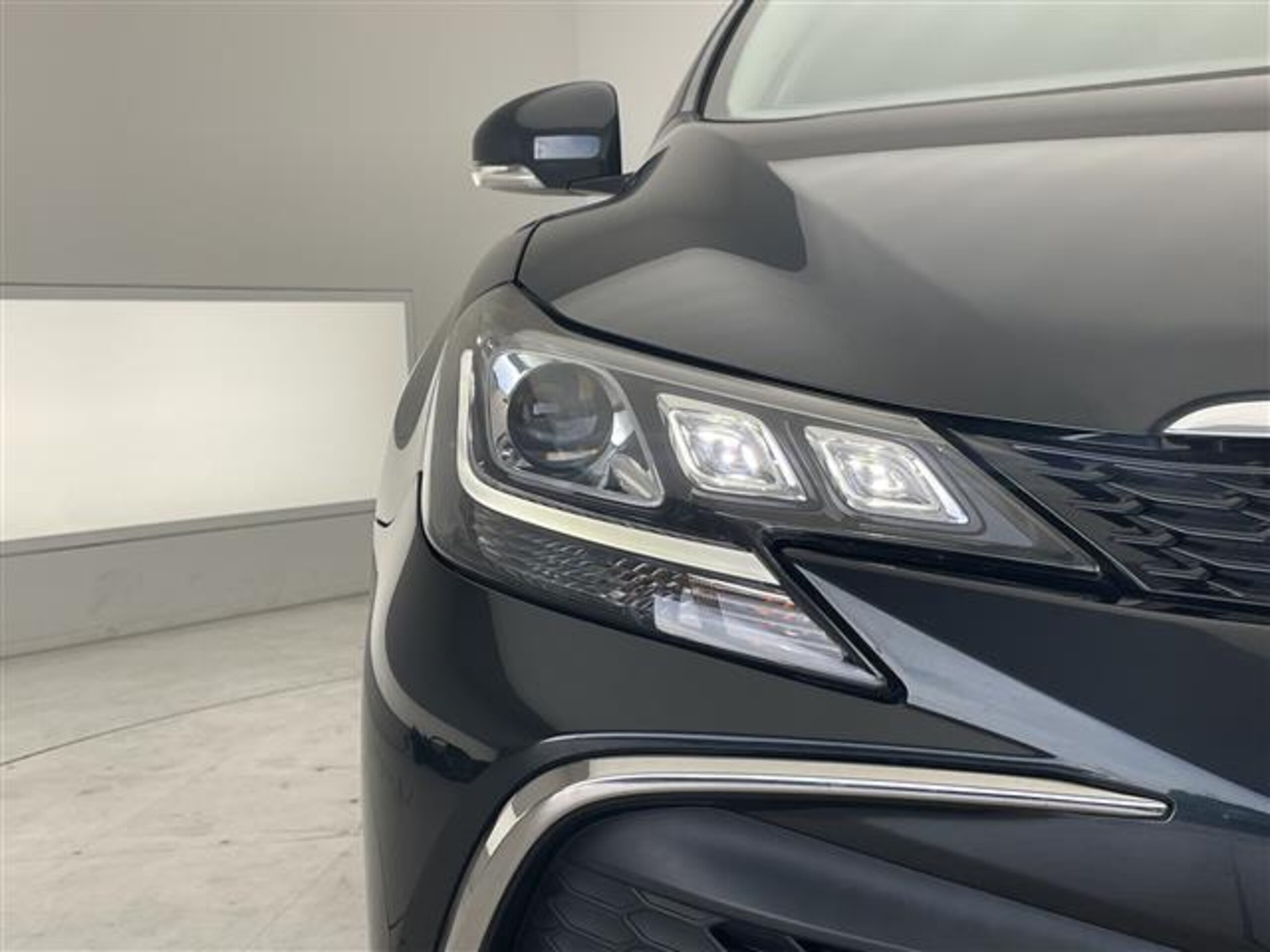 Toyota Mark X 2.5 250S Final Edition — photo 8