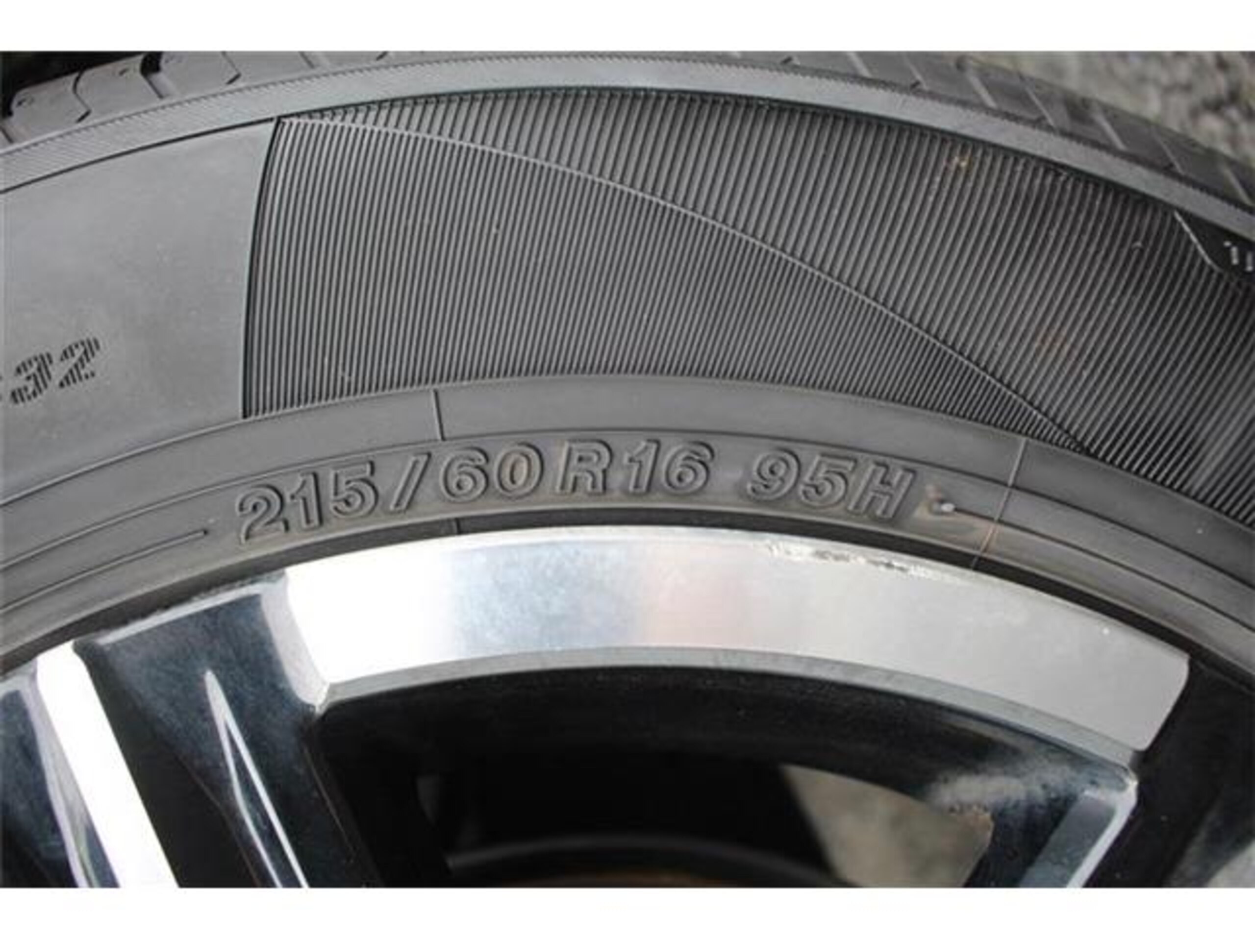 Honda Vezel 1.5 e:HEV X — photo 7