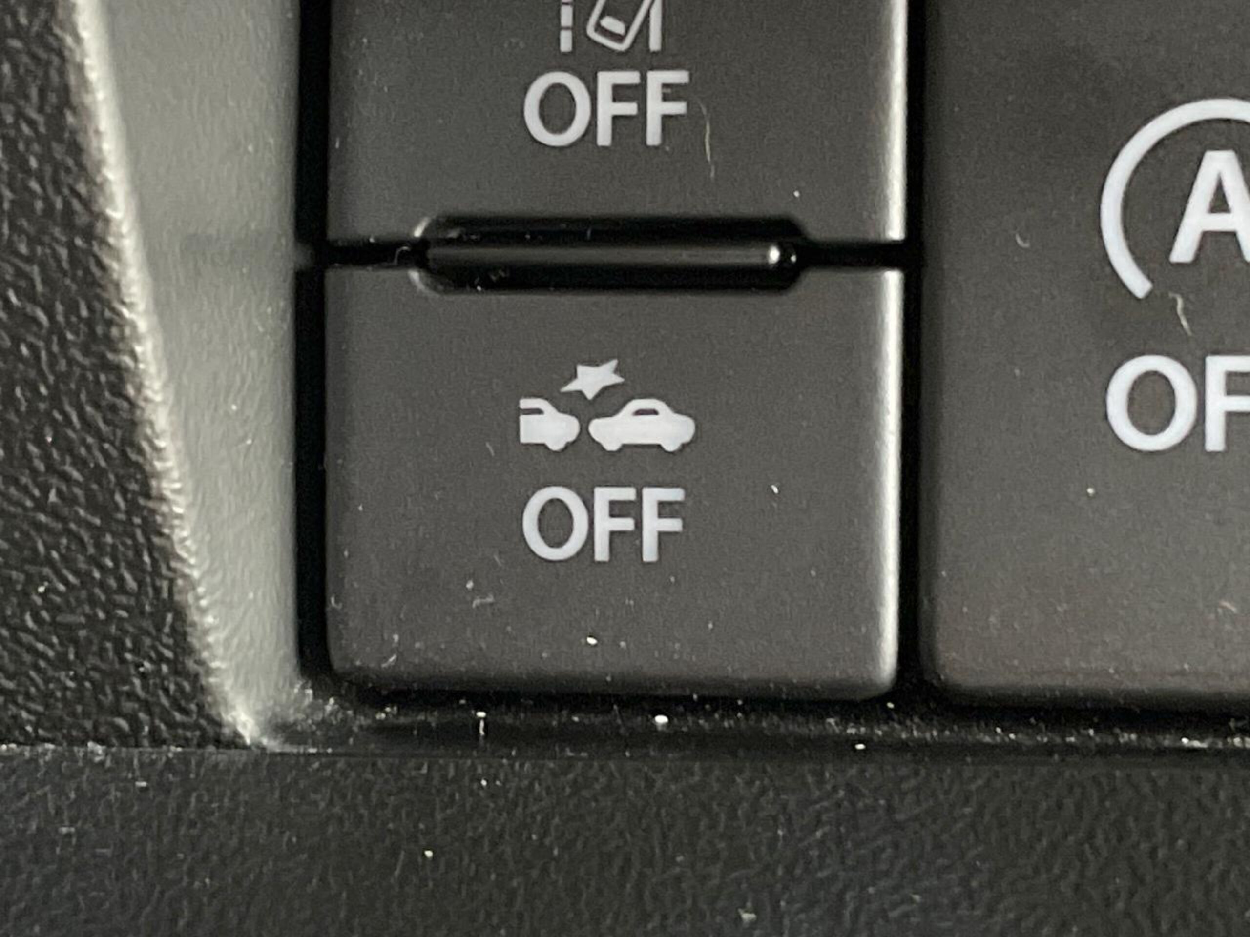 Suzuki Jimny Sierra 1.5 JC 4WD MT — photo 7