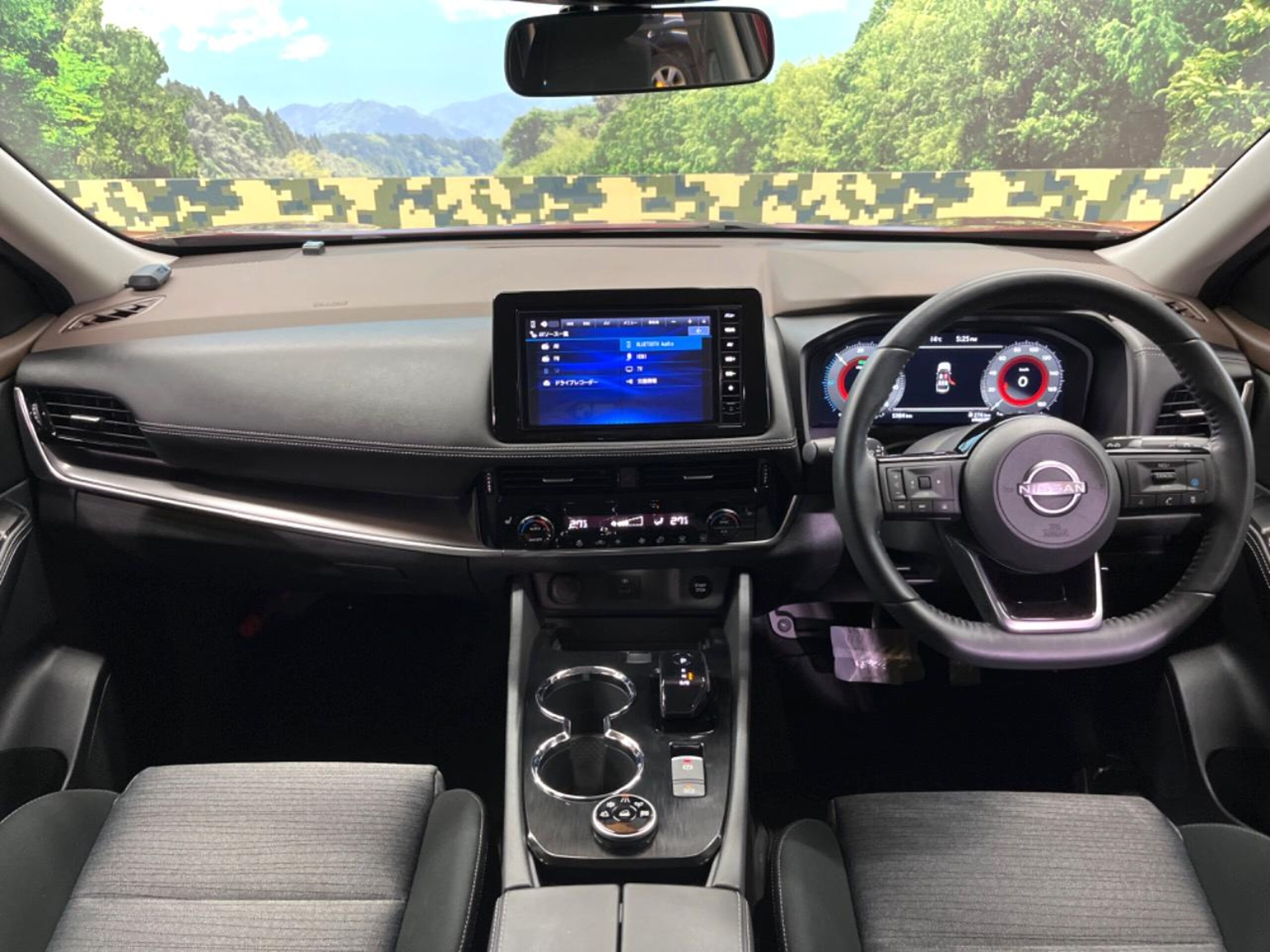 2022 Nissan Xtrail — photo 2