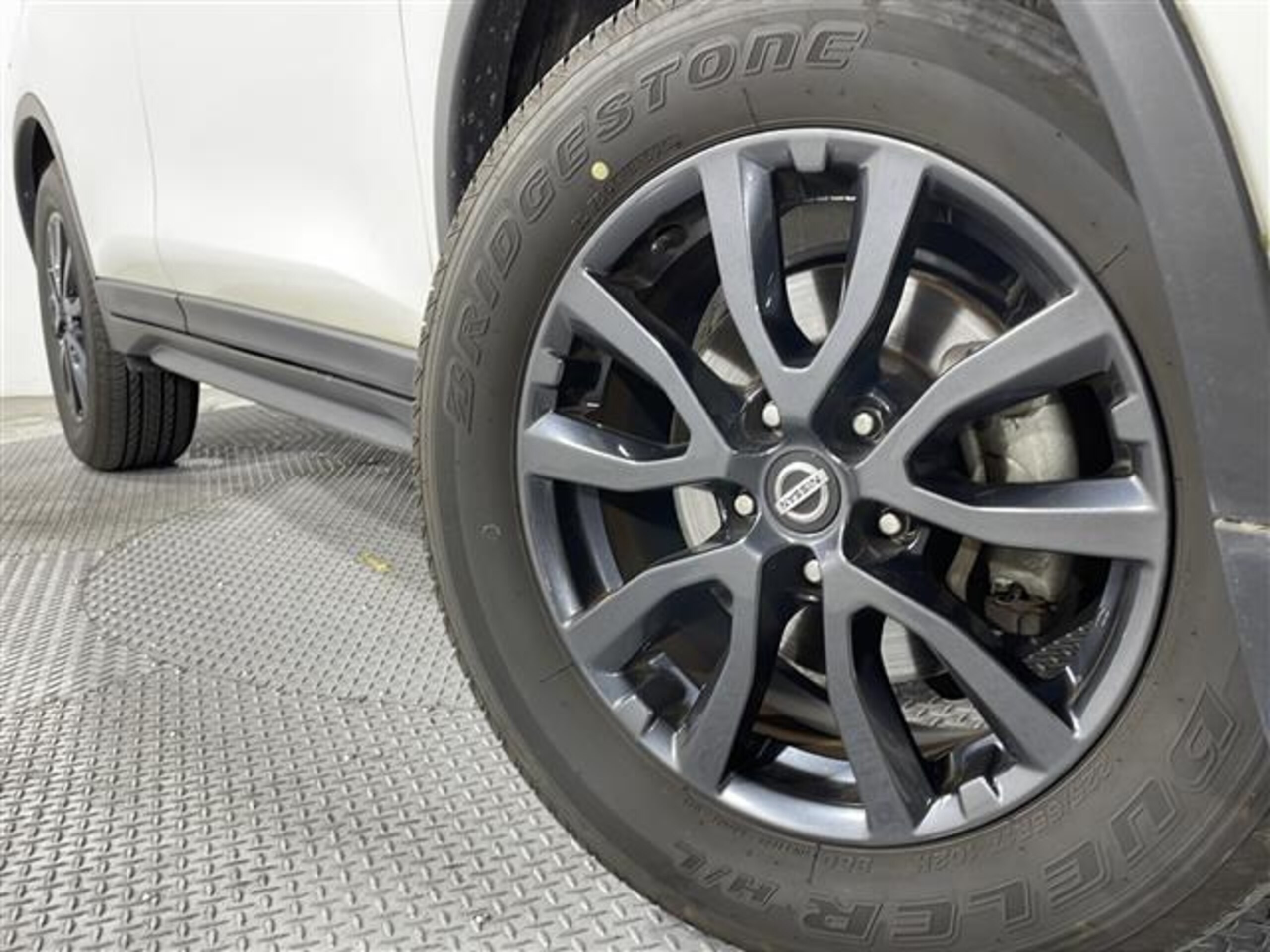 Nissan X-Trail 2.0 20S V Selection 2-Row 4WD — photo 8