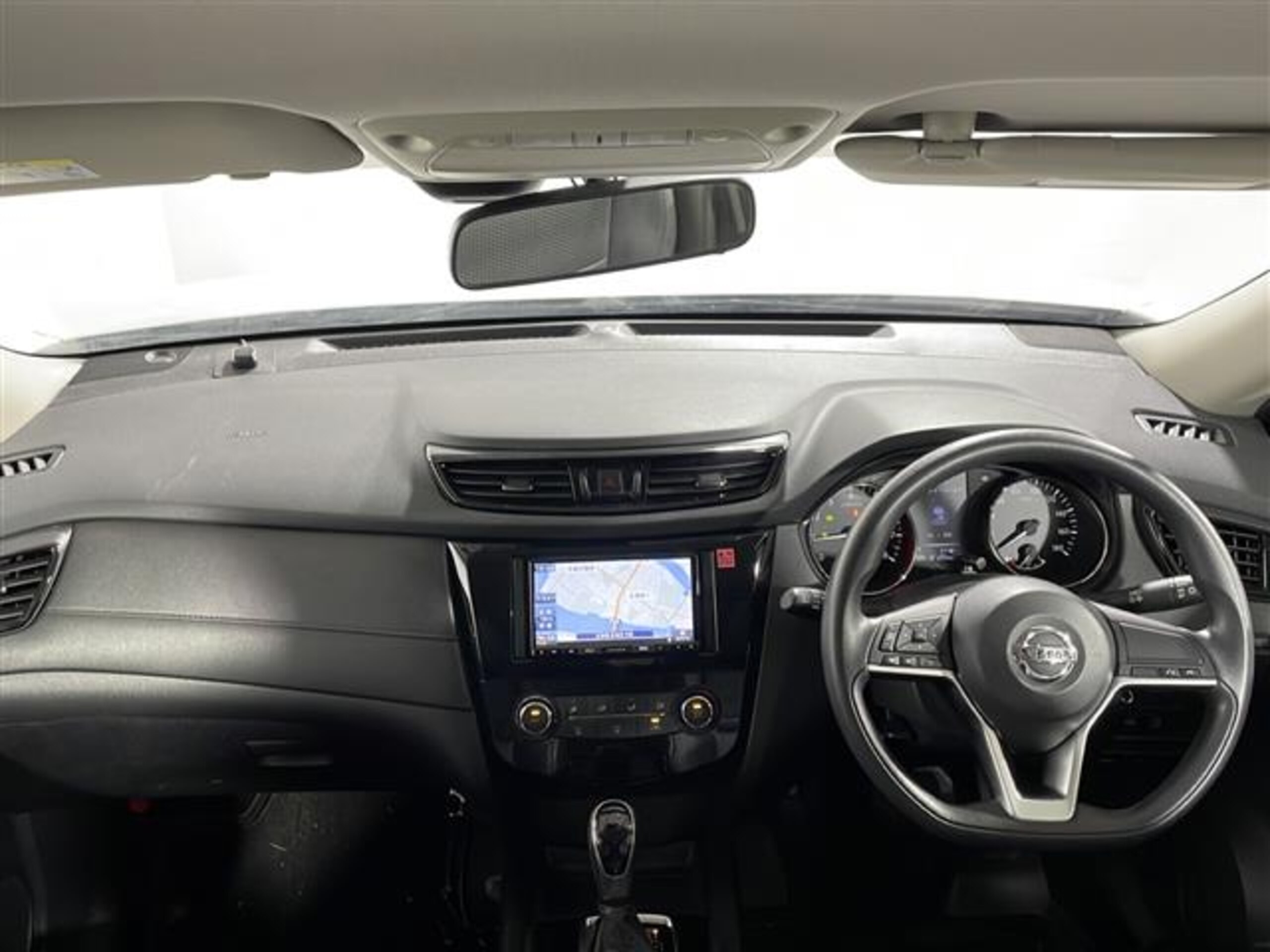 2020 Nissan Xtrail — photo 2