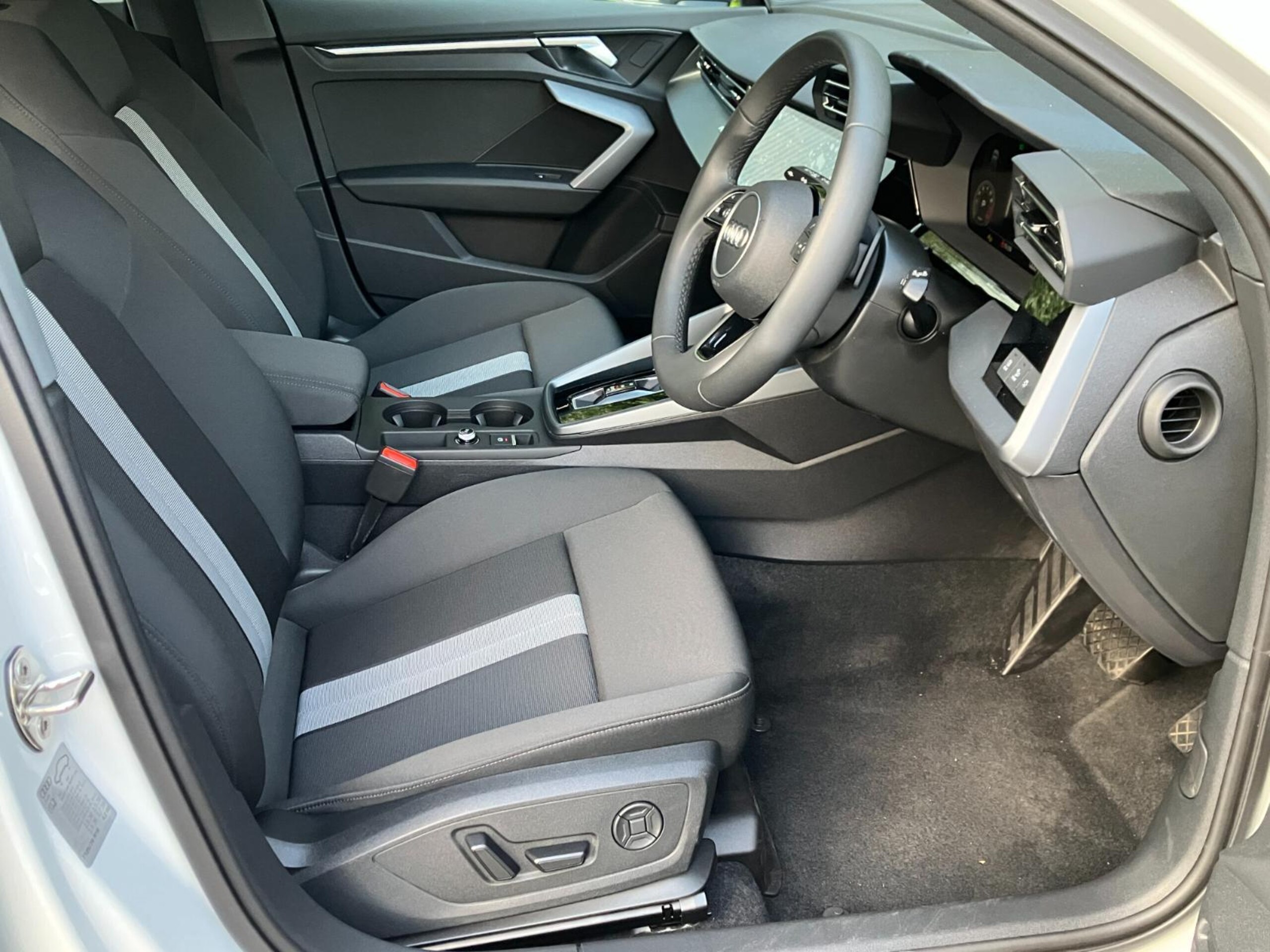 Audi A3 Sportback 30 TFSI Advanced Convenience & Assistance Package Light Navigation Package Certified Used Car — photo 8