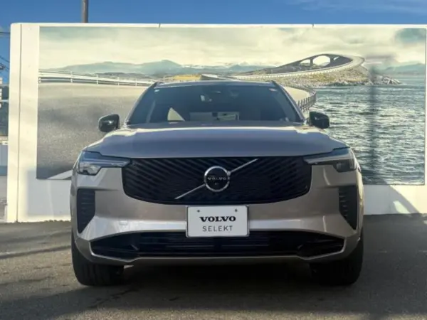 Volvo XC90 Ultimate T8 AWD Plug-in Hybrid 4WD Certified Used Car - Company Demo Car - B&W High Fidelity Sound - F Seat Relaxation - Genuine 360 Drive Recorder (Bright Dusk Metallic) — photo 7