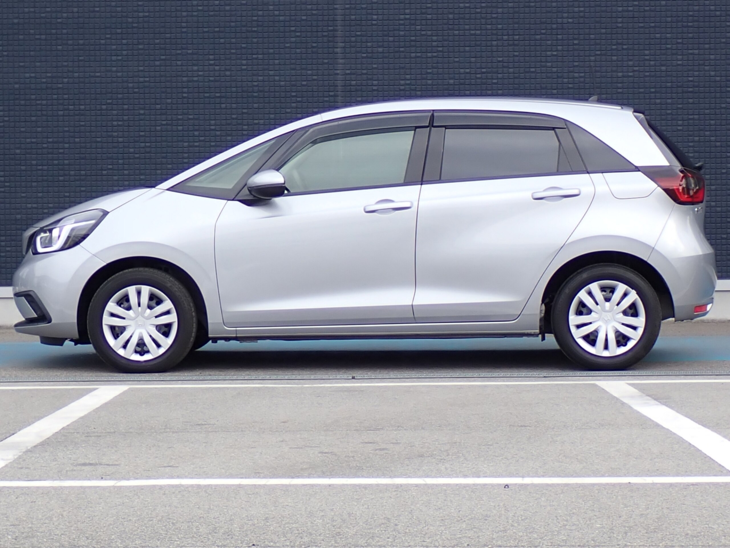 Honda Fit 1.5 e:HEV Basic — photo 9