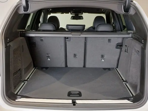 BMW X3 xDrive20d M Sport Diesel Turbo 4WD with Sound Package, Black Leather, Seat Heater, Steering Heater, Harman Kardon, Surround View Camera, Head-Up Display, Power Trunk, Paddle Shift, LED Headlights, HDD Navigation, Digital Terrestrial TV, ETC (Mineral White Metallic) — photo 8