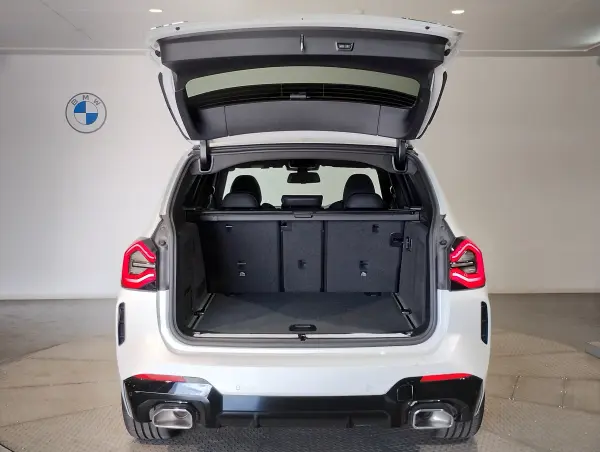 BMW X3 xDrive20d M Sport Diesel Turbo 4WD with Sound Package, Black Leather, Seat Heater, Steering Heater, Harman Kardon, Surround View Camera, Head-Up Display, Power Trunk, Paddle Shift, LED Headlights, HDD Navigation, Digital Terrestrial TV, ETC (Mineral White Metallic) — photo 9