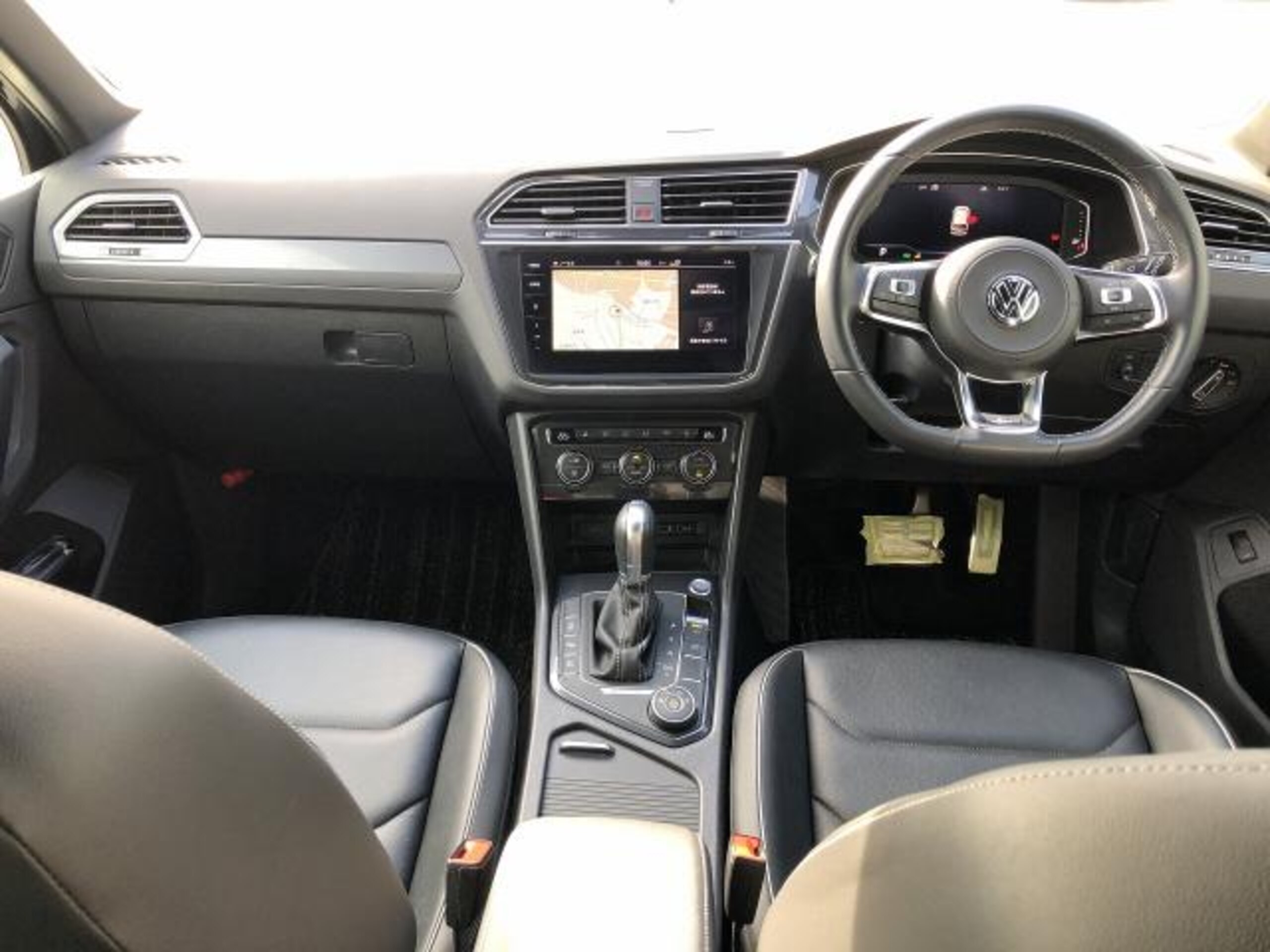 Volkswagen Tiguan TDI 4Motion R-Line Diesel Turbo 4WD — photo 8