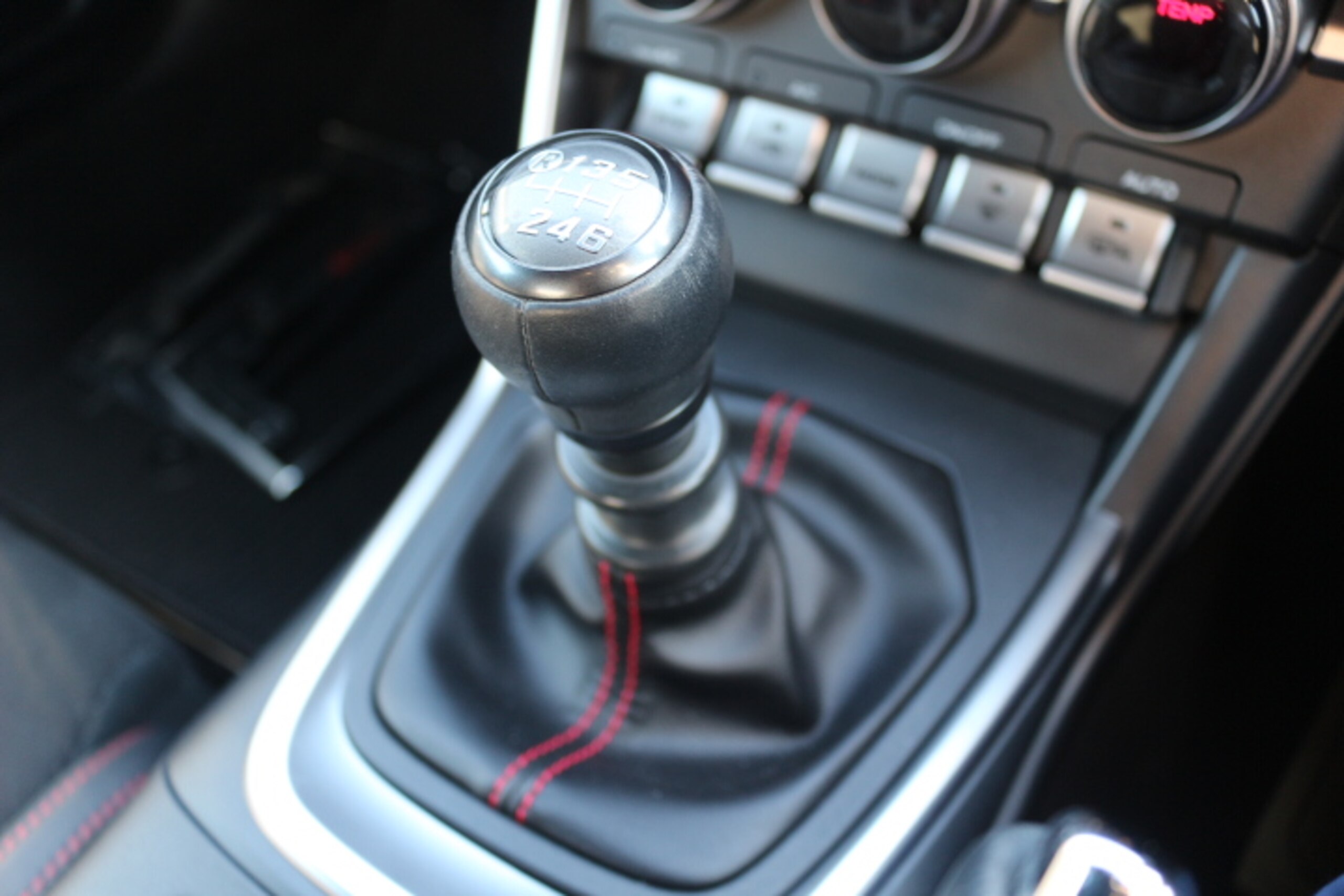 Subaru BRZ 2.4 S 6-Speed Manual — photo 9