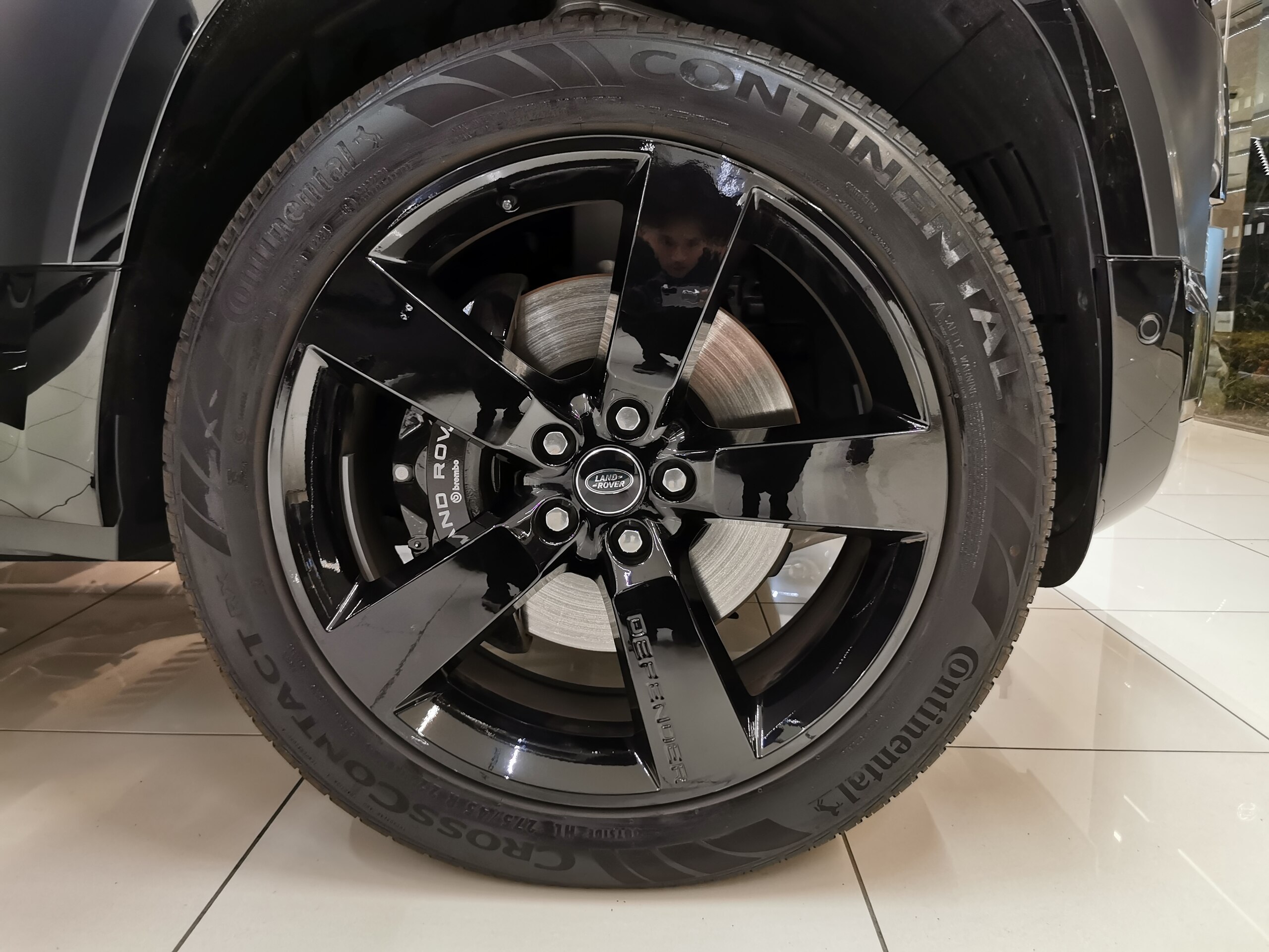 Land Rover Defender 90 Carpathian Edition 5.0L P525 4WD — photo 8