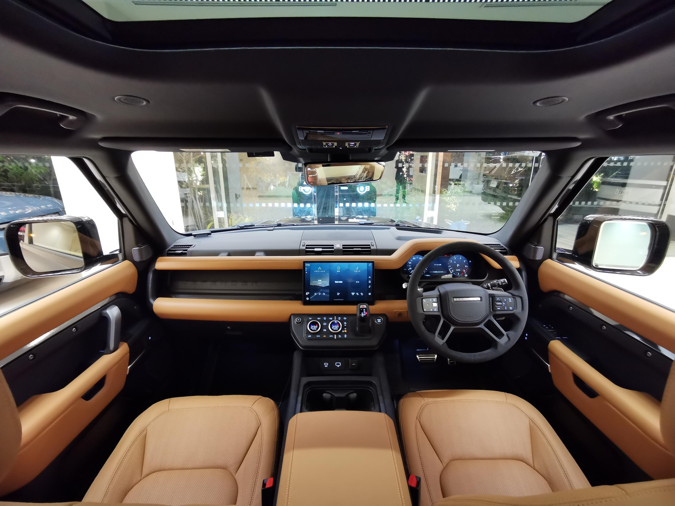 2024 Landrover Defender — photo 3