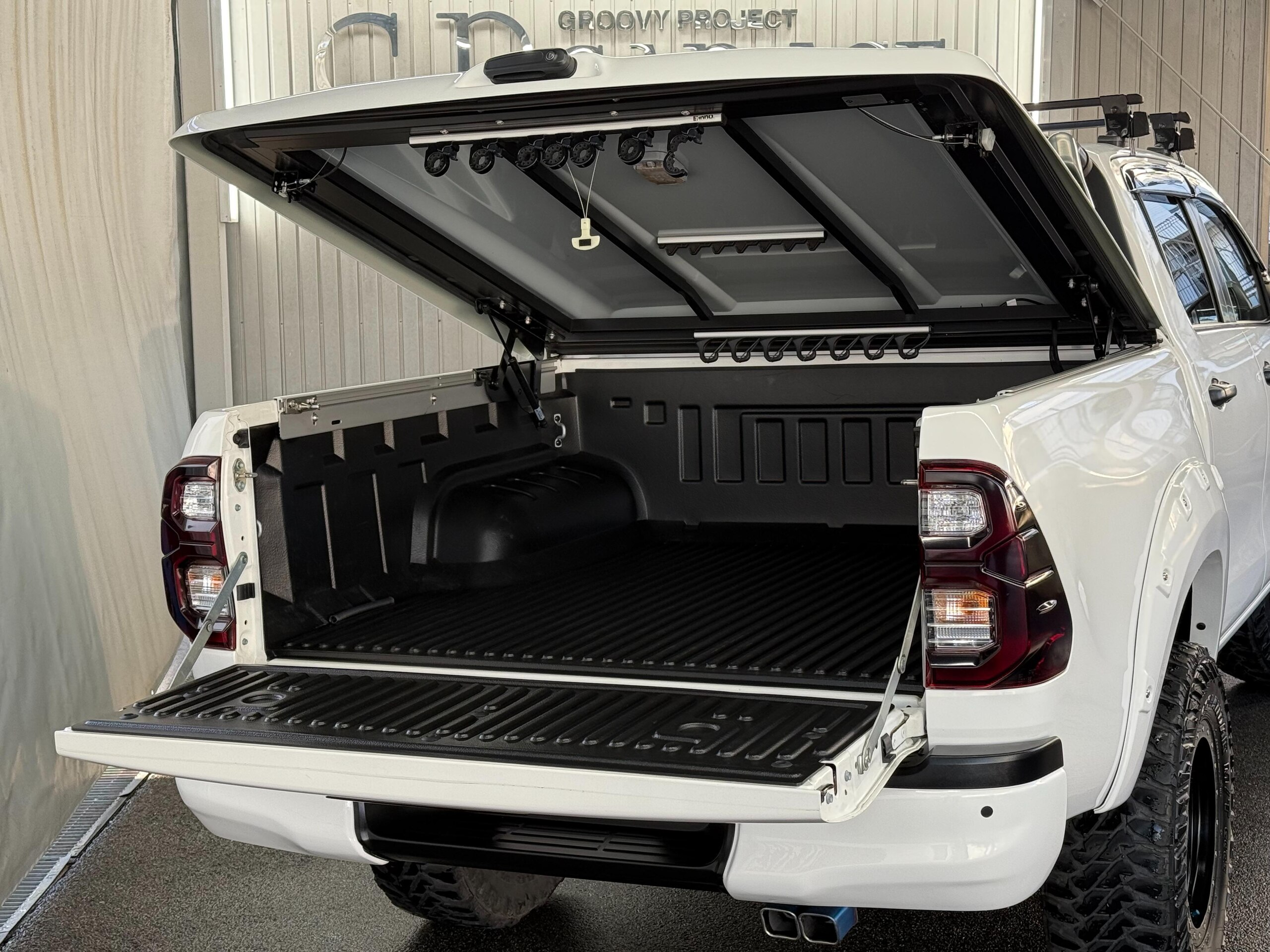 Toyota Hilux 2.4 Z Diesel Turbo 4WD — photo 8