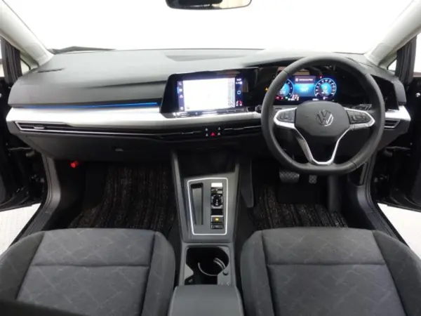 2023 Volkswagen Golf — photo 7 | Tuminion Kenya