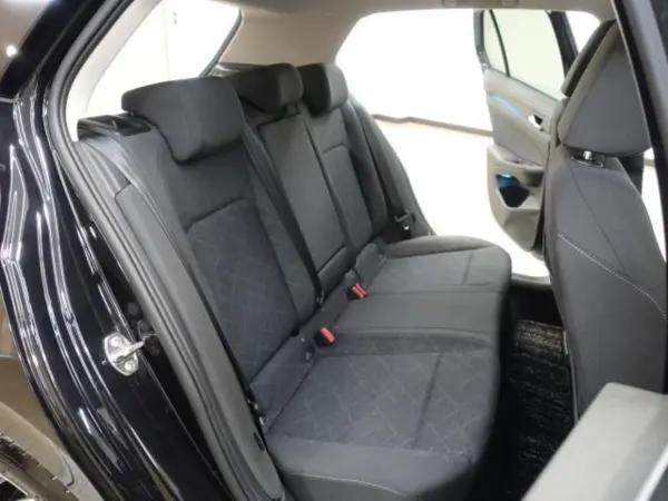 2023 Volkswagen Golf — photo 9 | Tuminion Kenya