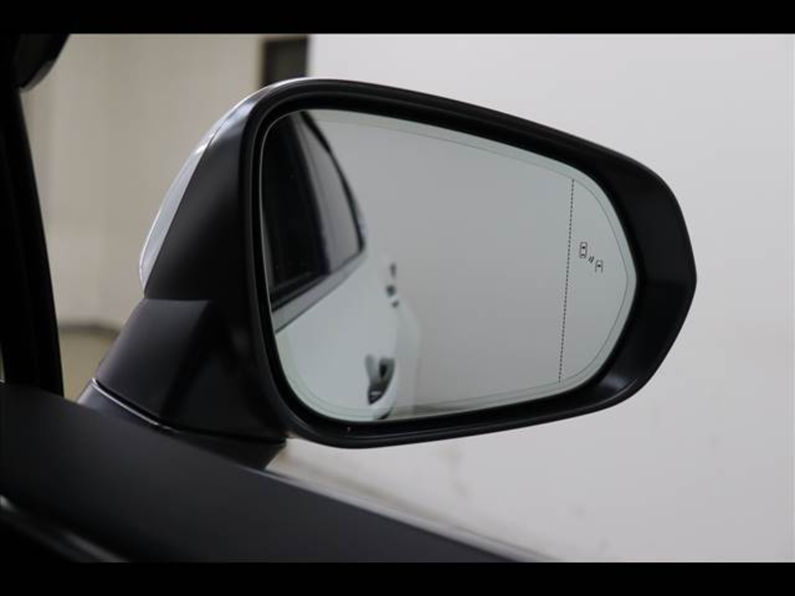 Lexus NX 350h Version L — photo 8