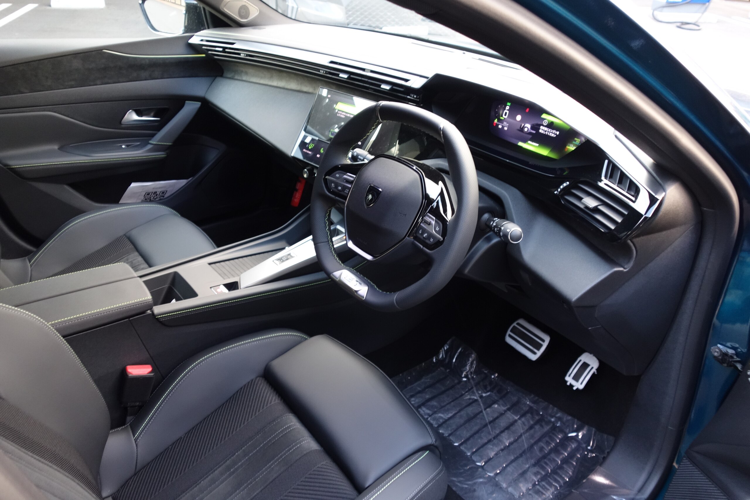 Peugeot 308GT Hybrid — photo 7