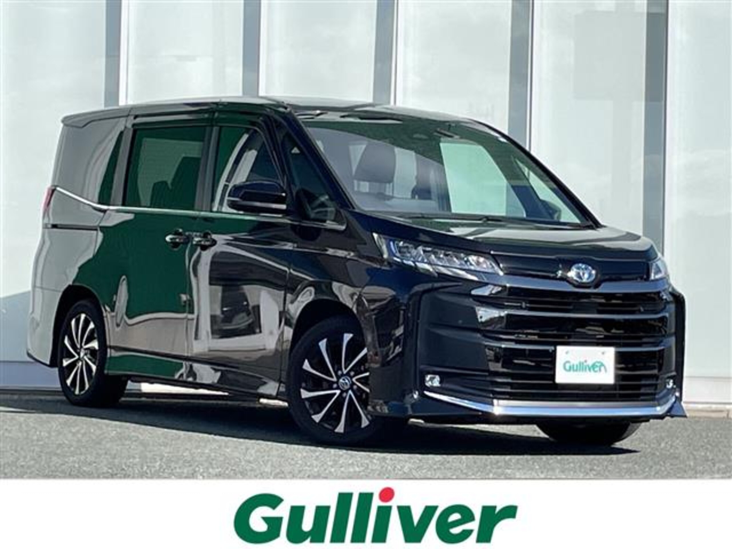 Toyota Noah 1.8 Hybrid S-Z