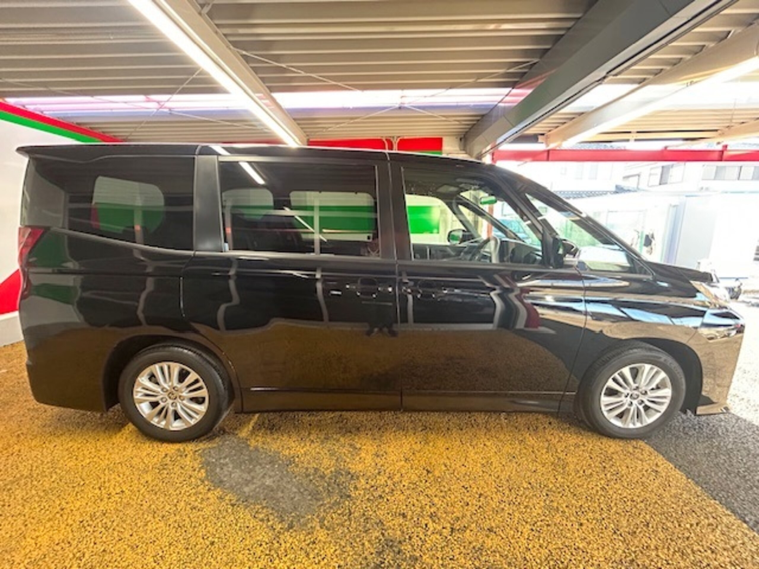 Toyota Noah 2.0 S-G — photo 9