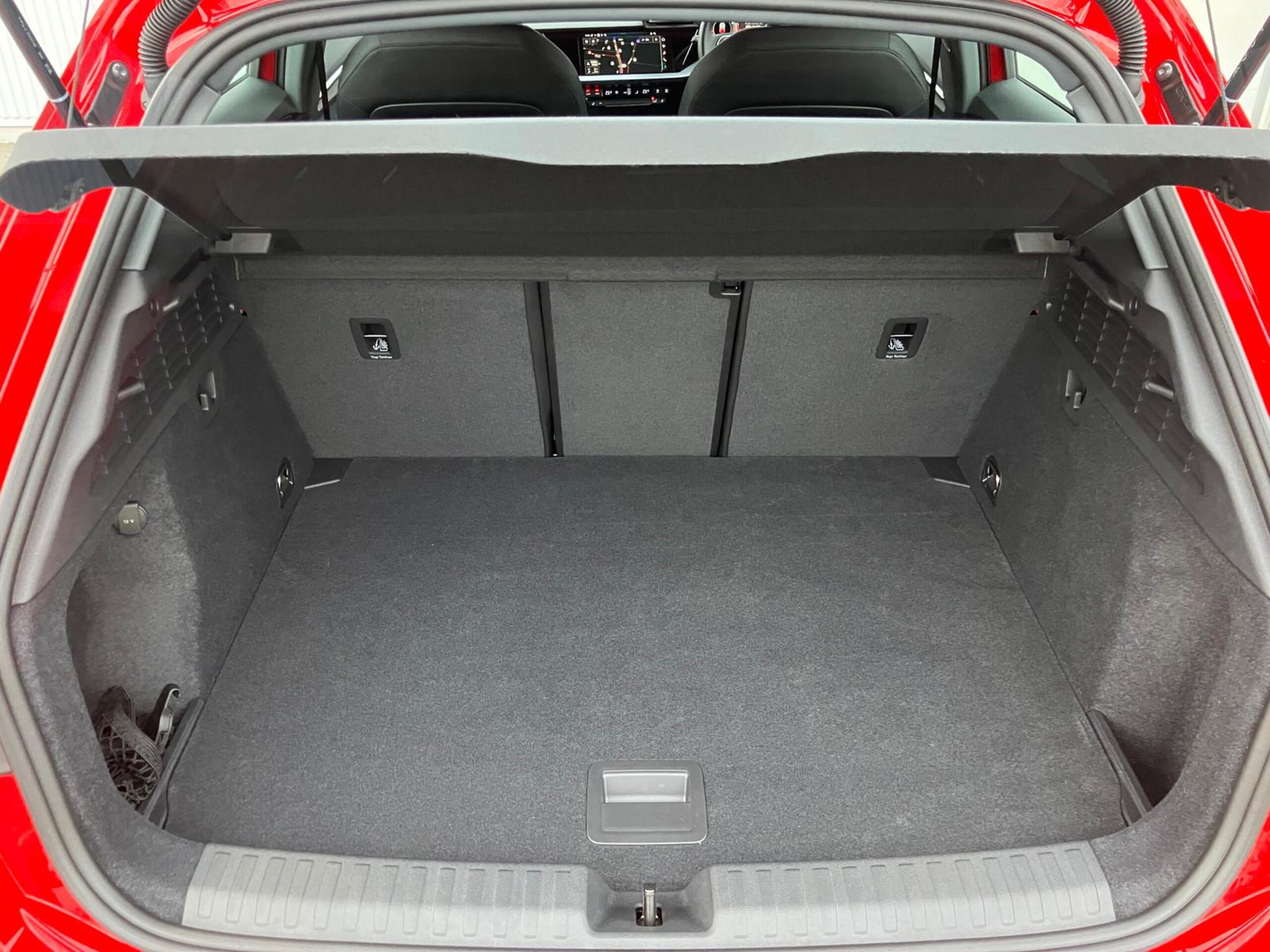 Audi A3 Sportback 30 TFSI Advanced — photo 7