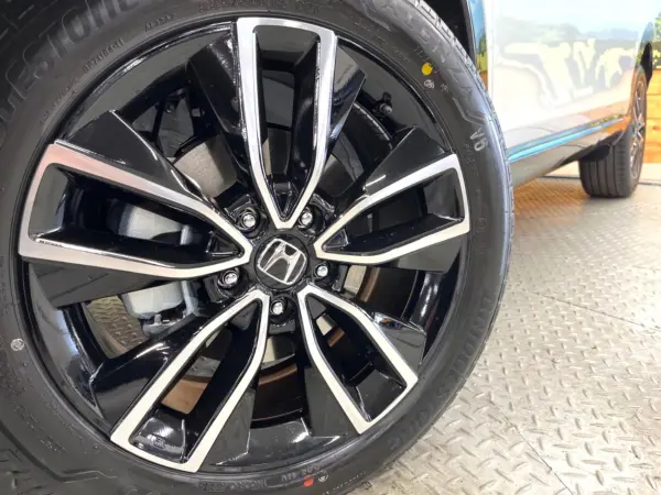 Honda Vezel 1.5 e:HEV Z Play Package — photo 9