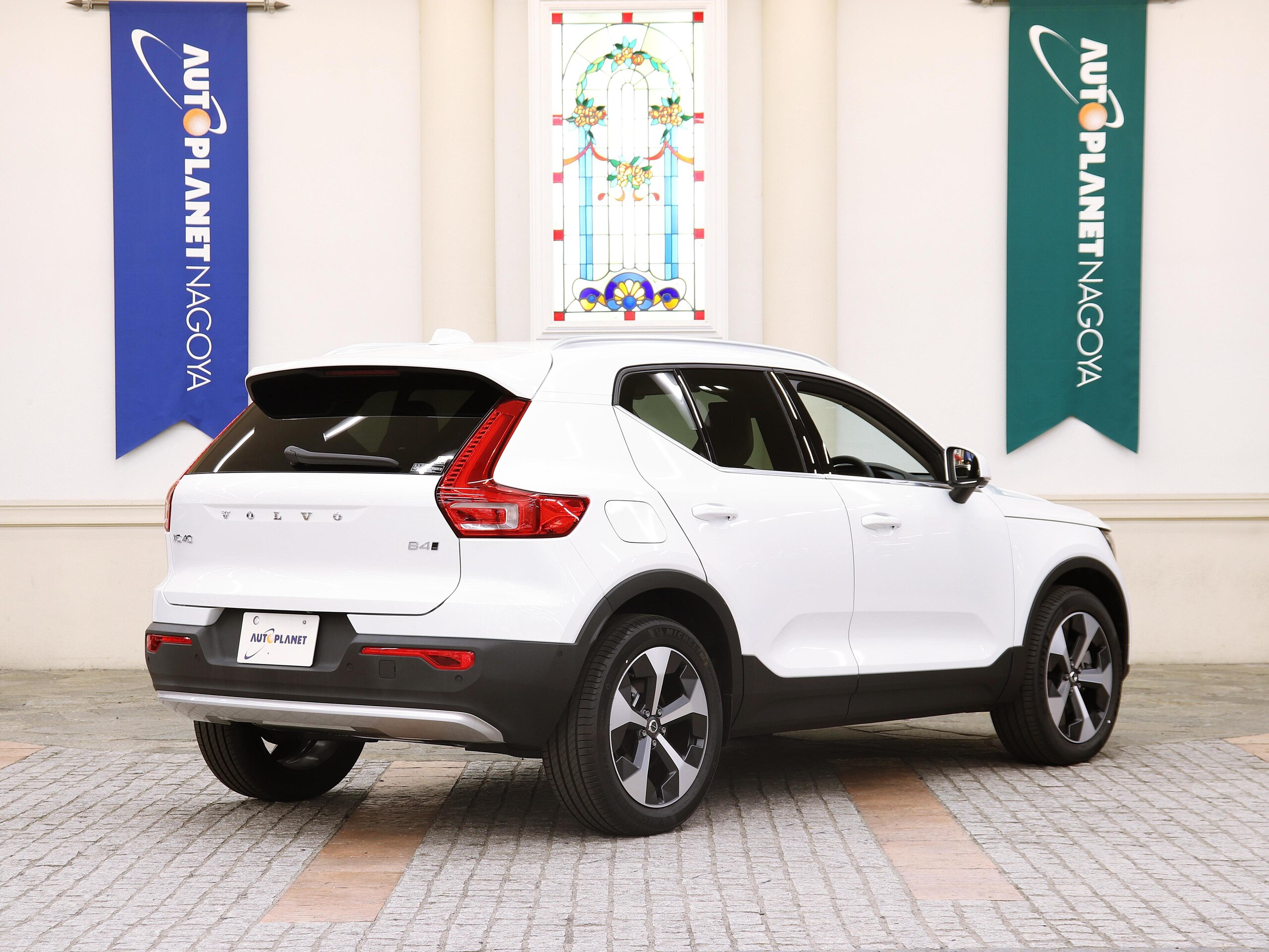 2024 Volvo Xc40 — photo 3
