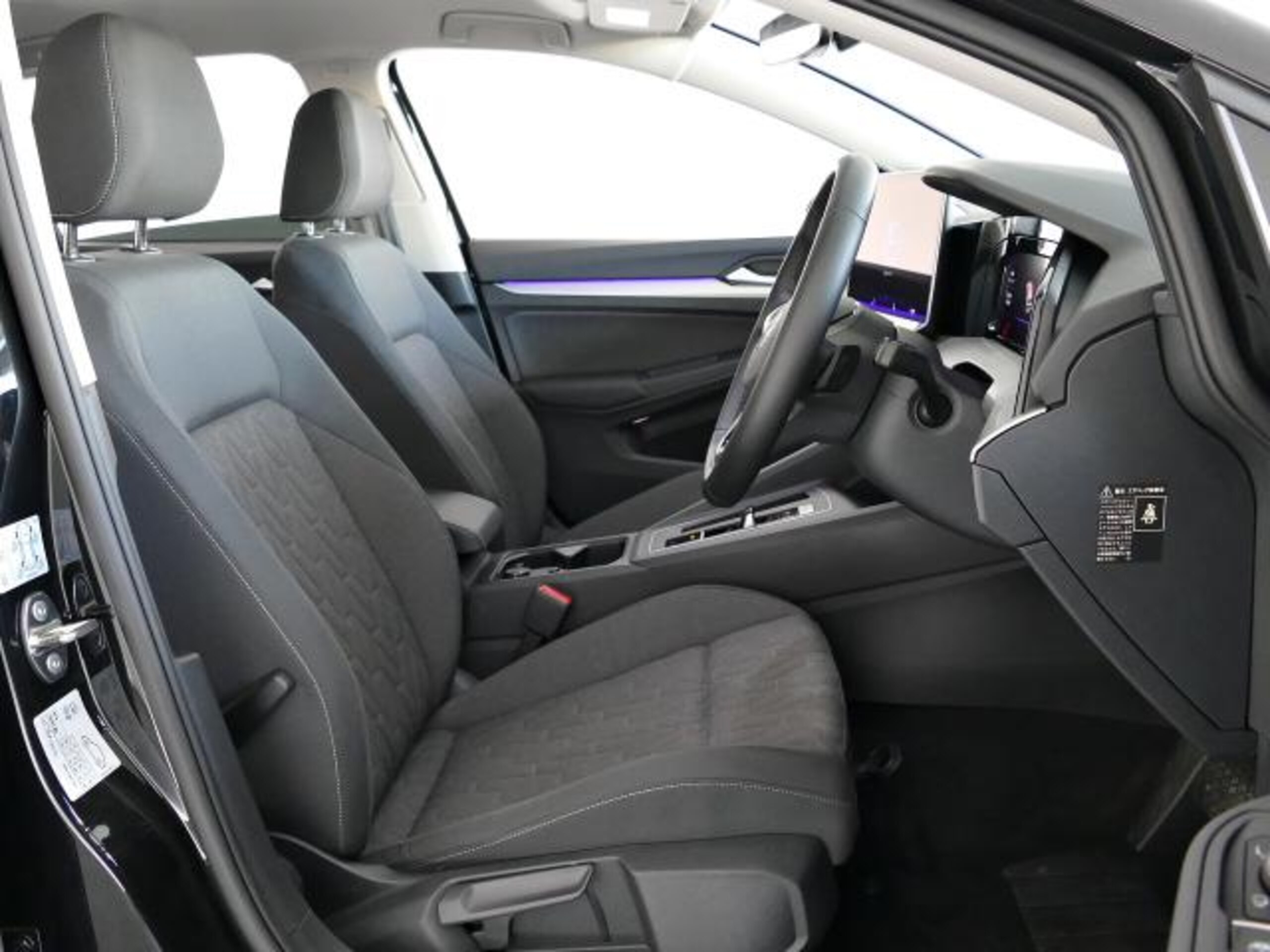 Volkswagen Golf eTSI Active Basic B Camera LED Lights Non-Smoker Certified Used Car — photo 9