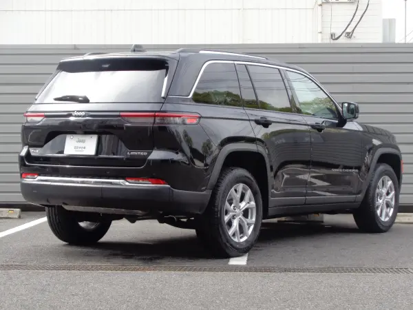 2024 Jeep Grand Cherokee — photo 2 | Tuminion Kenya