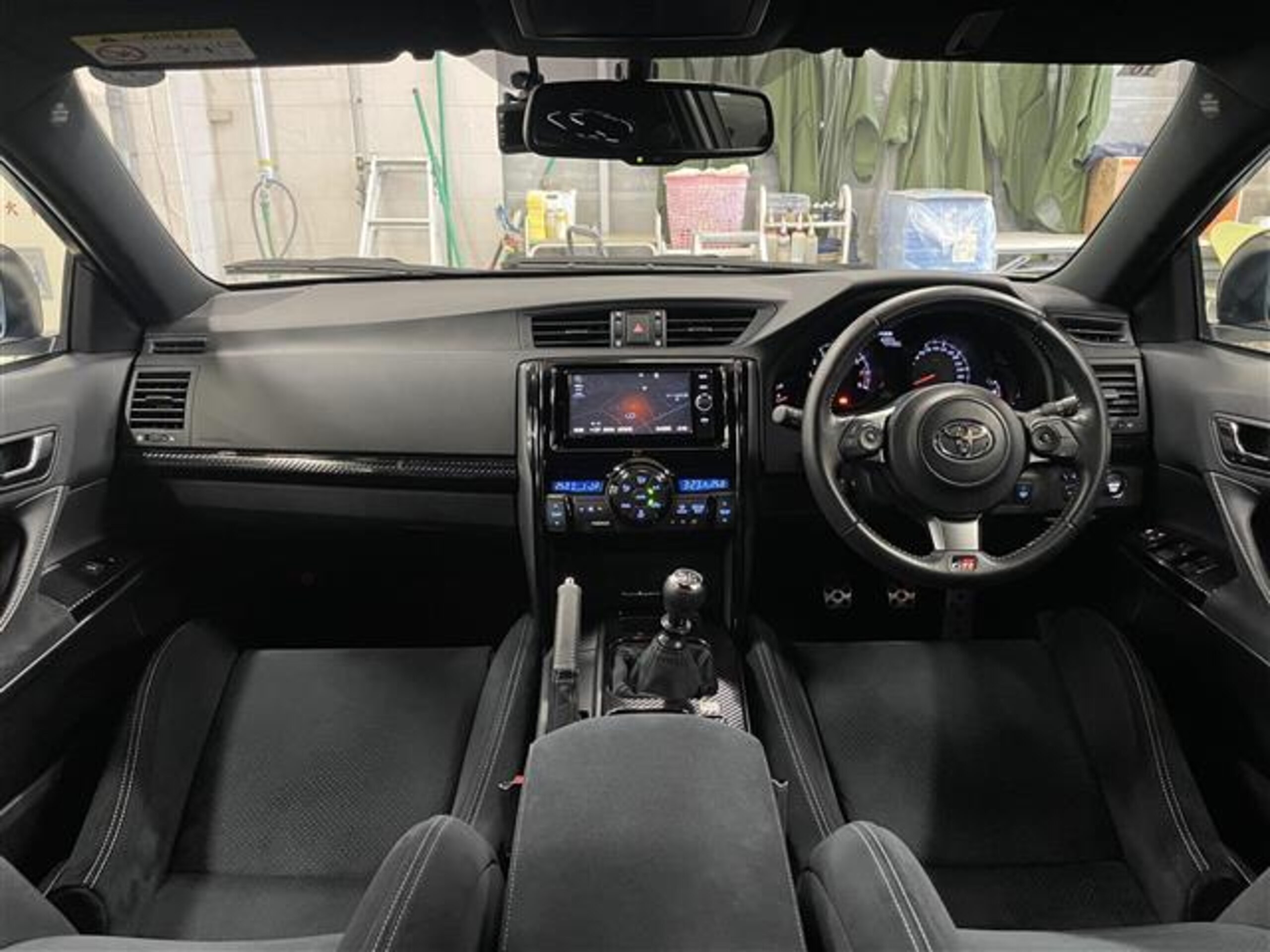 Toyota Mark X 3.5 GRMN Limited Edition 350 Units Full Original Vehicle — photo 9