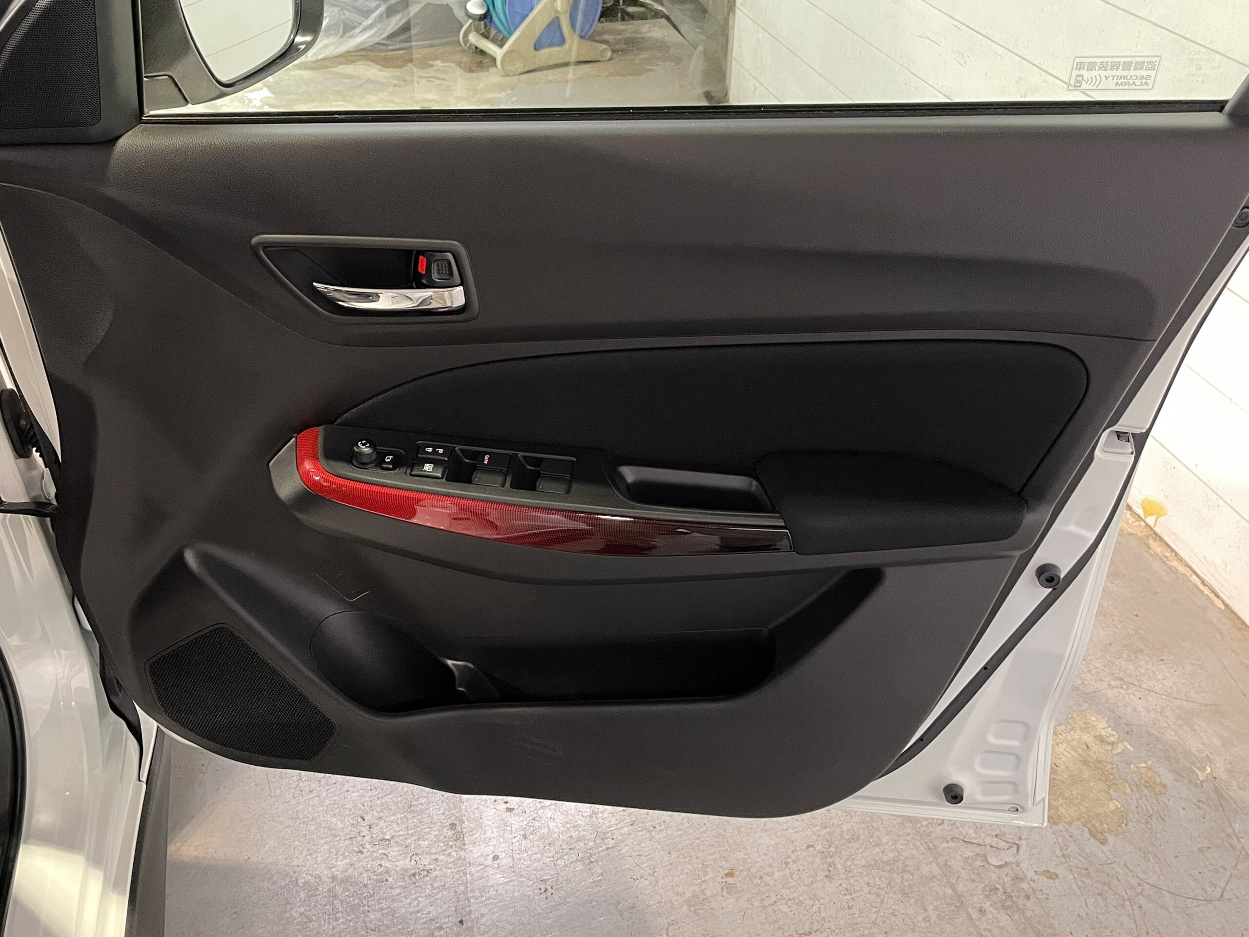 Suzuki Swift Sport 1.4 — photo 9